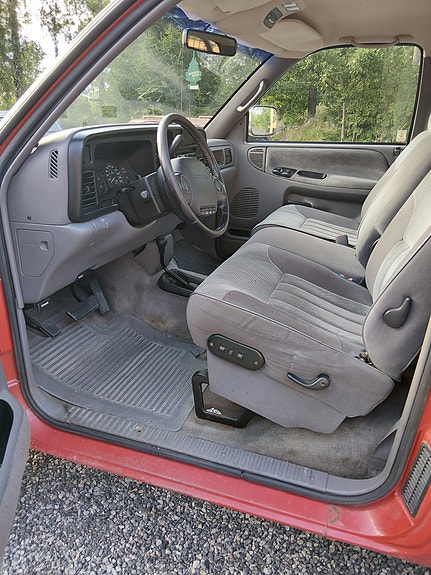 Dodge RAM 2500 6 of 6