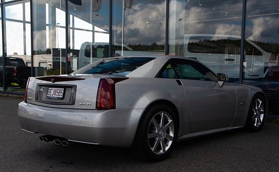 Cadillac XLR 4 of 17