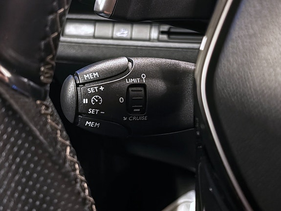 Peugeot 3008 12 of 27