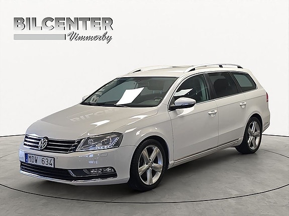 Volkswagen Passat 2 of 19