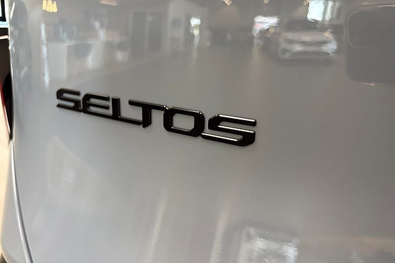 Kia Seltos 24 of 27