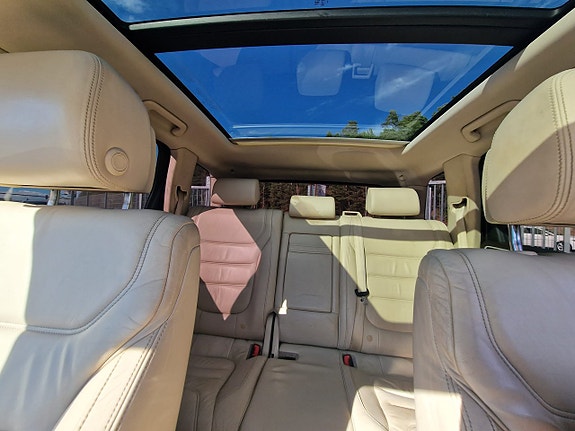 Volkswagen Touareg 15 of 26