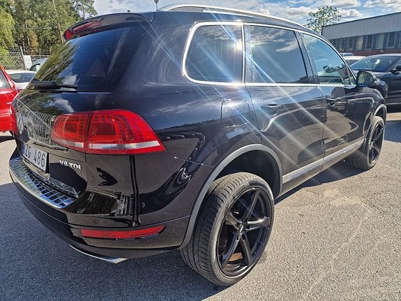 Volkswagen Touareg 4 of 26