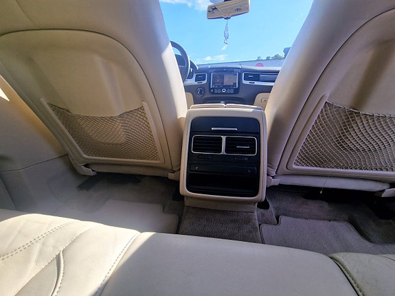 Volkswagen Touareg 25 of 26