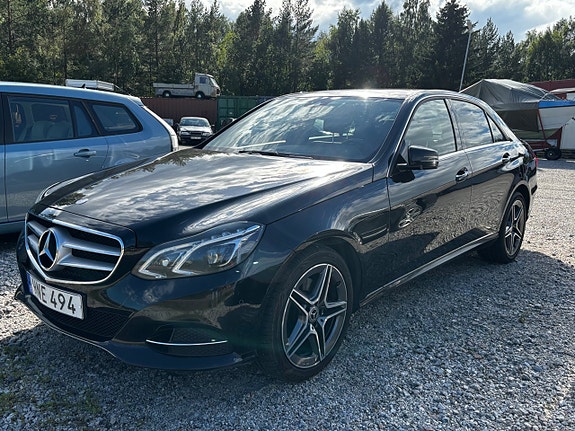 Mercedes-Benz E350 3 of 11