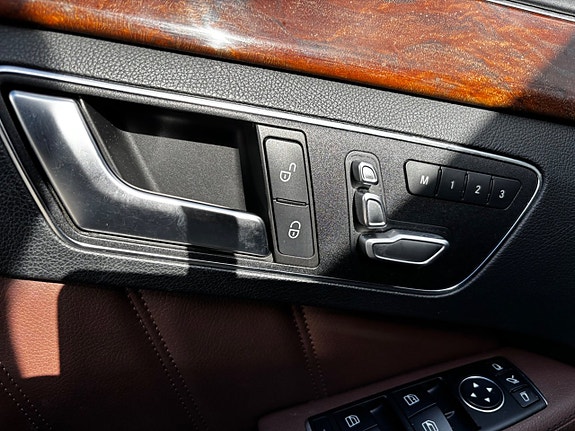 Mercedes-Benz E350 7 of 11
