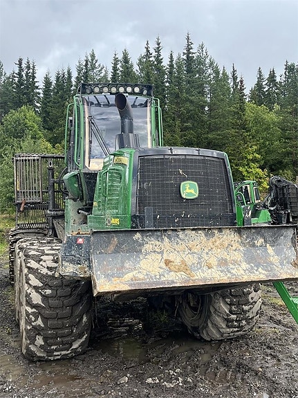 John Deere 1910G 2 of 5