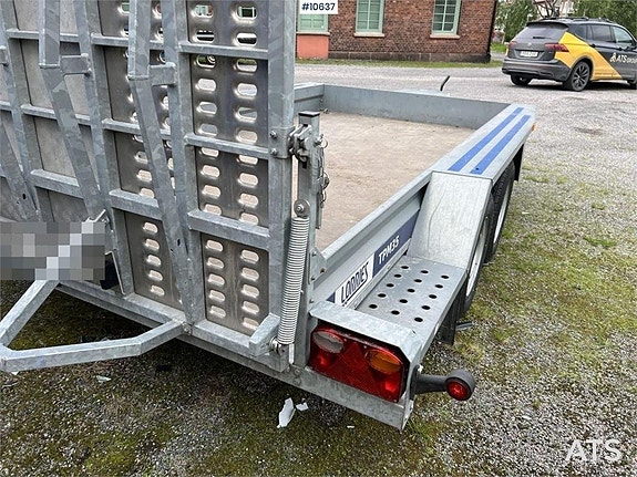 LORRIES Maskinsläp (57,000:- ex moms) 19 of 24