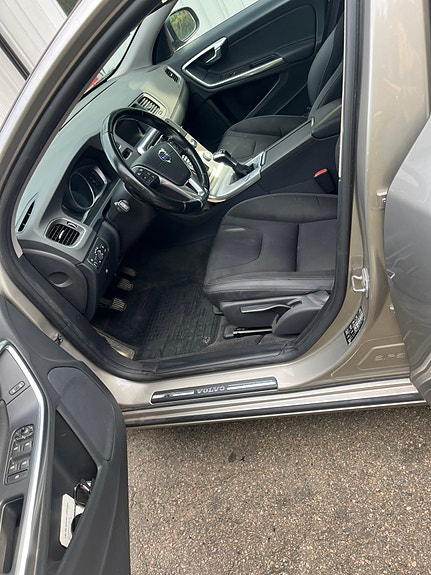 Volvo V60 6 of 10