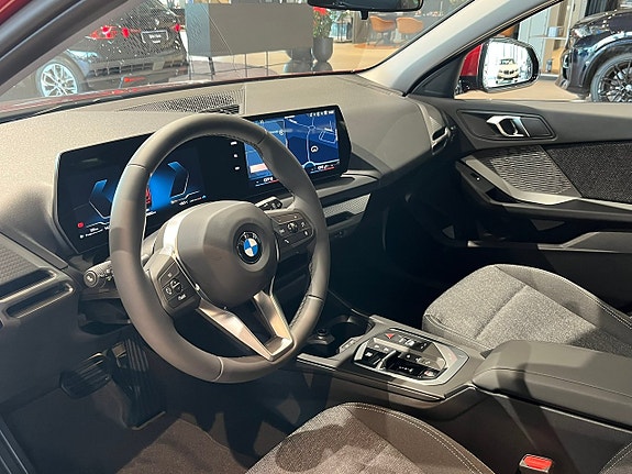 BMW 120 8 of 16