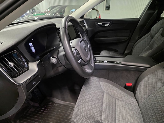 Volvo XC60 6 of 10