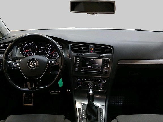 Volkswagen Golf Alltrack 11 of 20