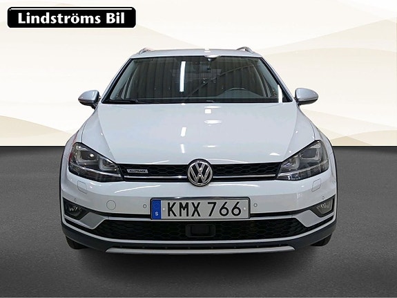 Volkswagen Golf Alltrack 8 of 20