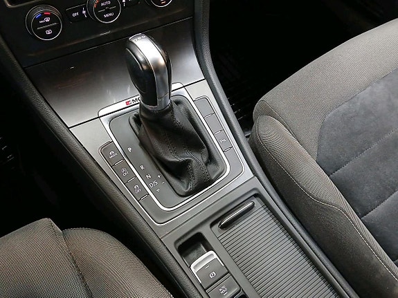 Volkswagen Golf Alltrack 17 of 20