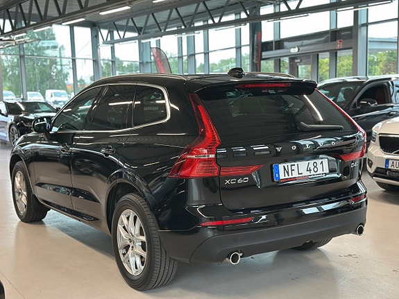 Volvo XC60 5 of 28