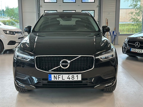 Volvo XC60 2 of 28