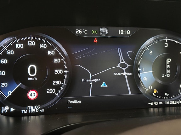 Volvo XC60 23 of 28
