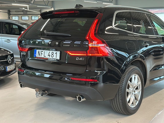 Volvo XC60 8 of 28
