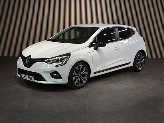 Renault Clio 8 of 27