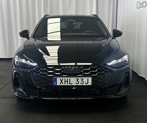 Audi A5 2 of 14