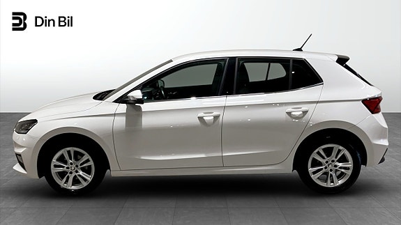 Skoda Fabia 2 of 12