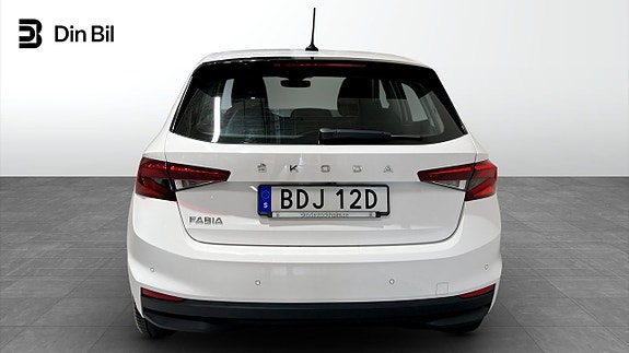 Skoda Fabia 5 of 12