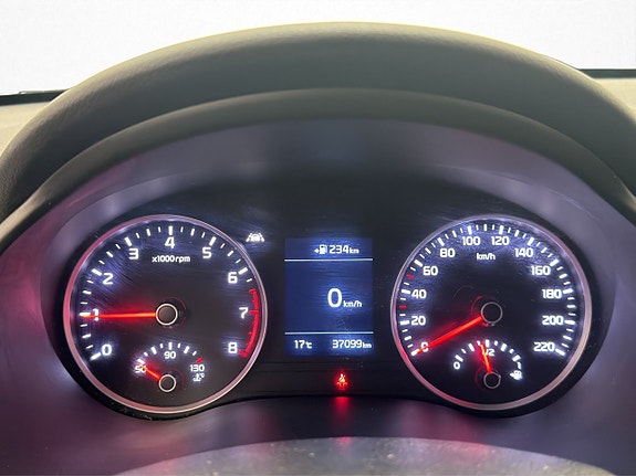 Kia Stonic 18 of 29
