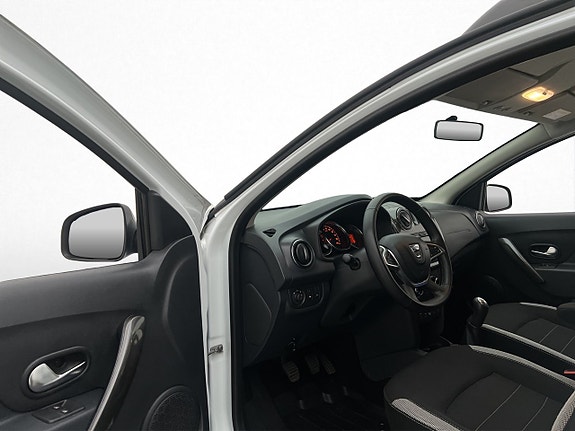 Dacia Sandero Stepway 17 of 30