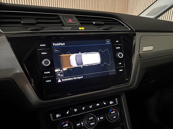 Volkswagen Touran 25 of 30