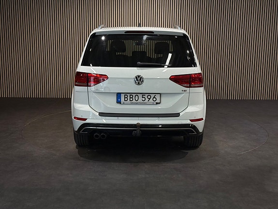 Volkswagen Touran 5 of 30