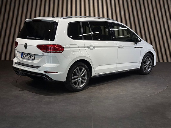 Volkswagen Touran 4 of 30