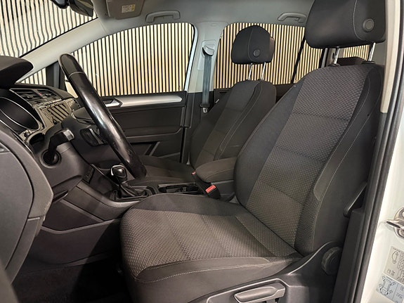Volkswagen Touran 12 of 30