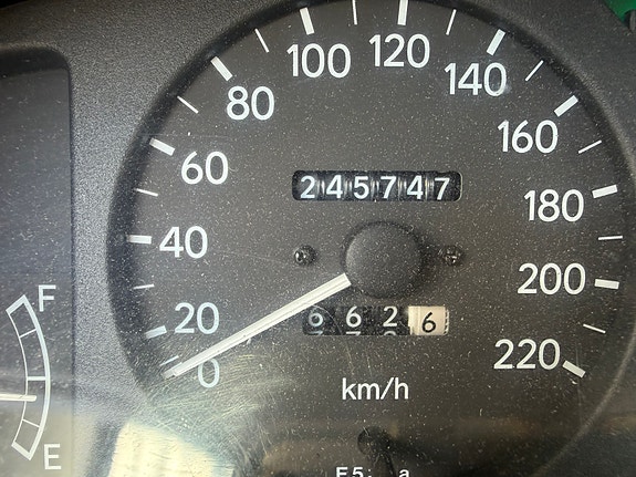 Toyota Corolla 8 of 8