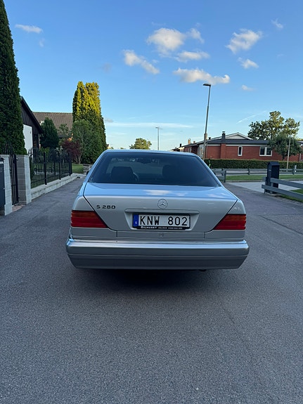 Mercedes-Benz S280 10 of 10