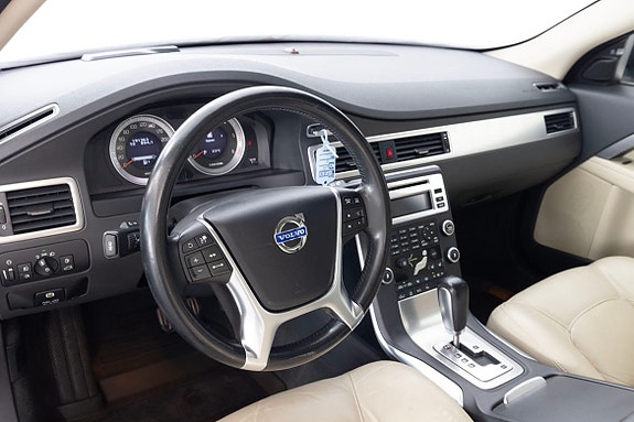 Volvo V70 18 of 22