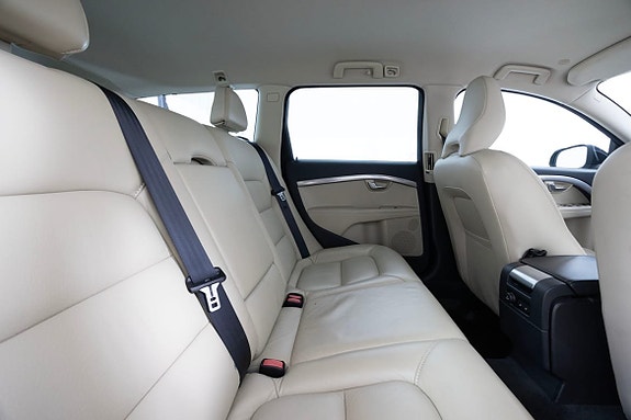 Volvo V70 15 of 22