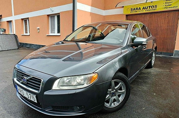 Volvo S80 4 of 26