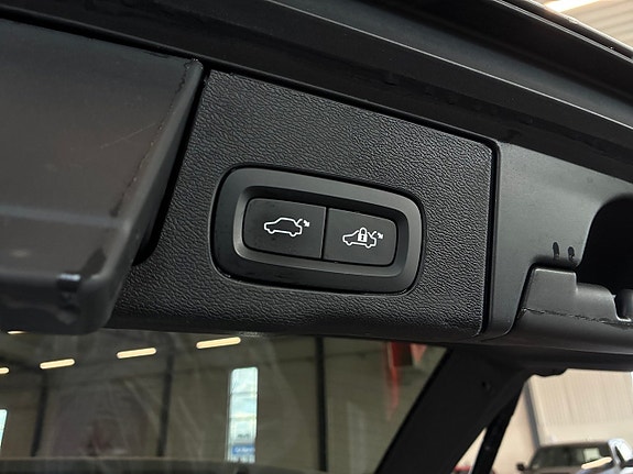 Volvo XC60 22 of 26