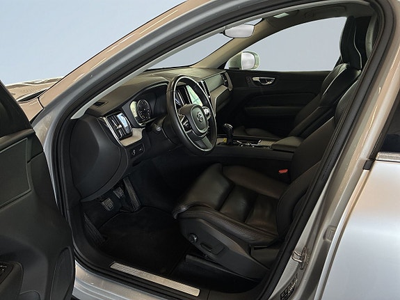 Volvo XC60 7 of 26