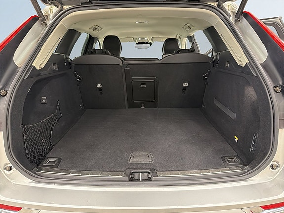 Volvo XC60 12 of 26