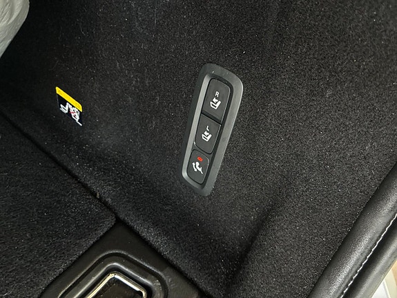 Volvo XC60 21 of 26