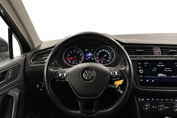 Volkswagen Tiguan 13 of 23
