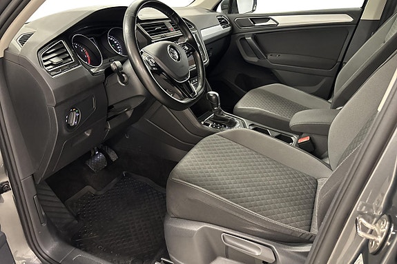 Volkswagen Tiguan 14 of 23