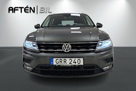 Volkswagen Tiguan 3 of 23
