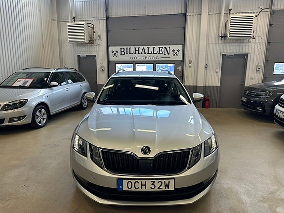 Skoda Octavia 2 of 23
