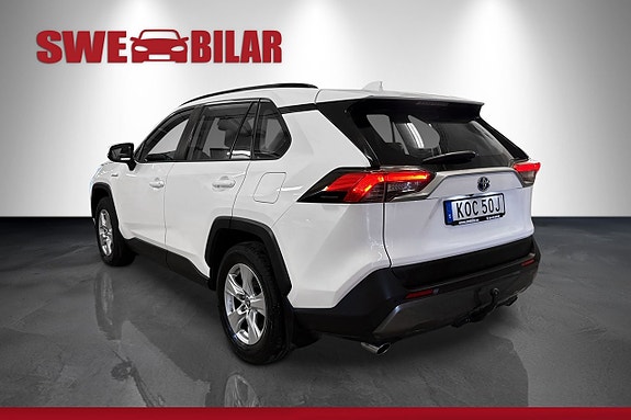 Toyota RAV4 6 of 21