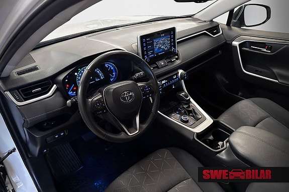 Toyota RAV4 11 of 21