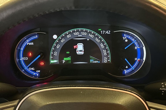 Toyota RAV4 18 of 21