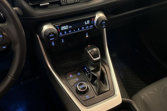 Toyota RAV4 20 of 21