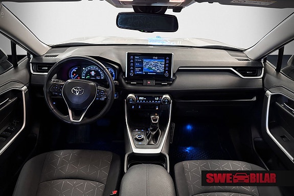 Toyota RAV4 13 of 21